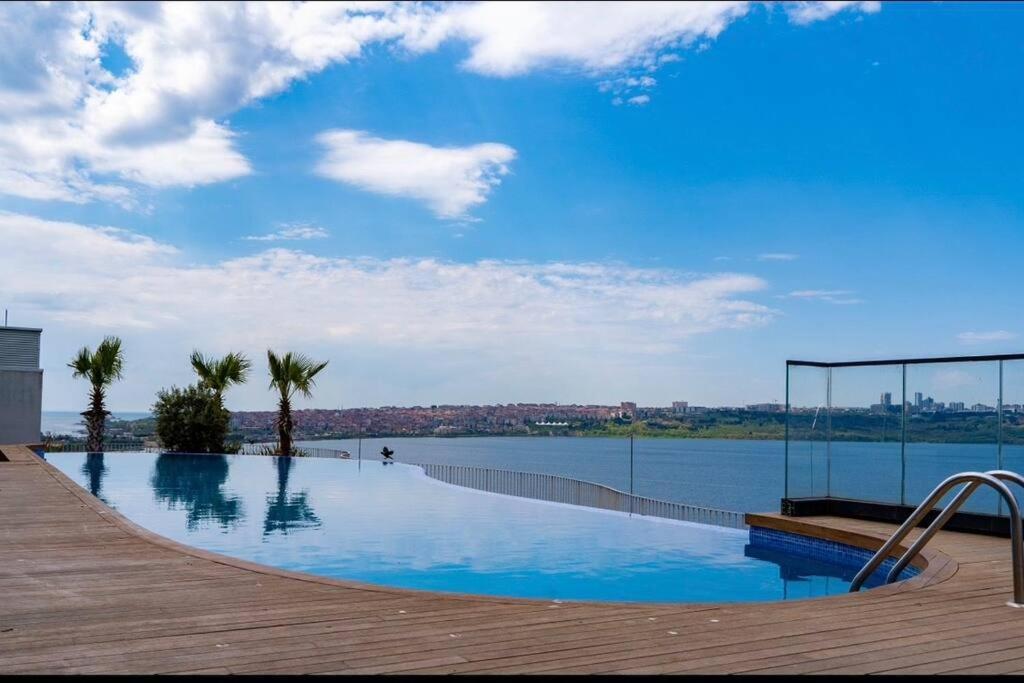 Golden Stones House Sea And Lake View Istanbul Exterior foto