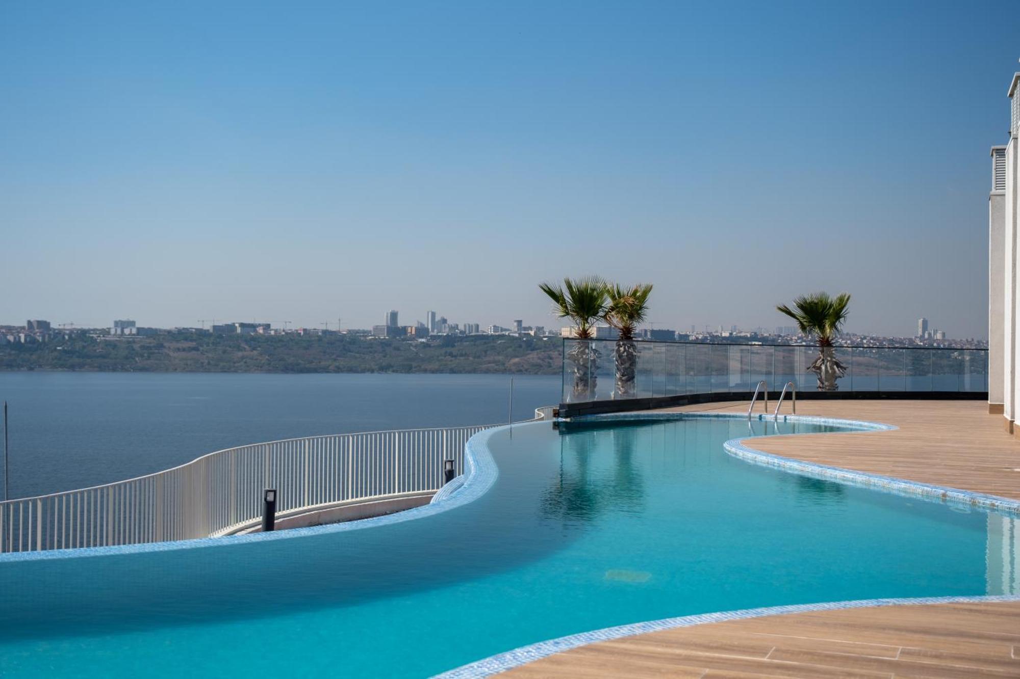 Golden Stones House Sea And Lake View Istanbul Exterior foto